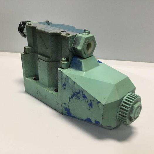 Used VICKERS Directional Control Valve DG4V52ALMP7LH630 #91776