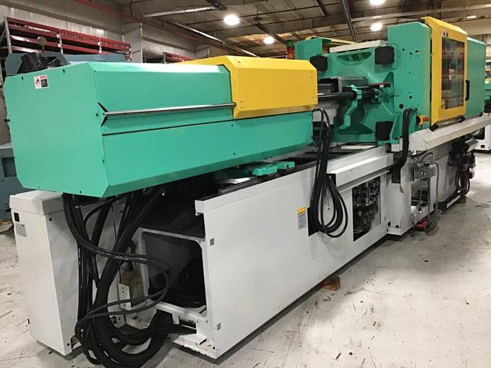 Used ARBURG 220 Ton Injection Molding Machine 570A 2000-800-50 USED