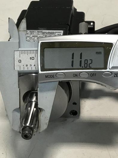 Used YASKAWA Servo Motor SGMPH-01A1A-YR11 #131364