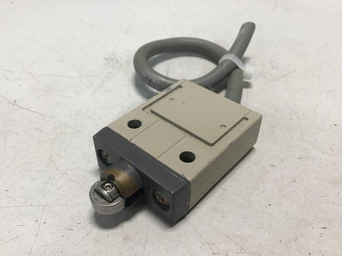 Used OMRON Limit Switch D4C-3402 #128485