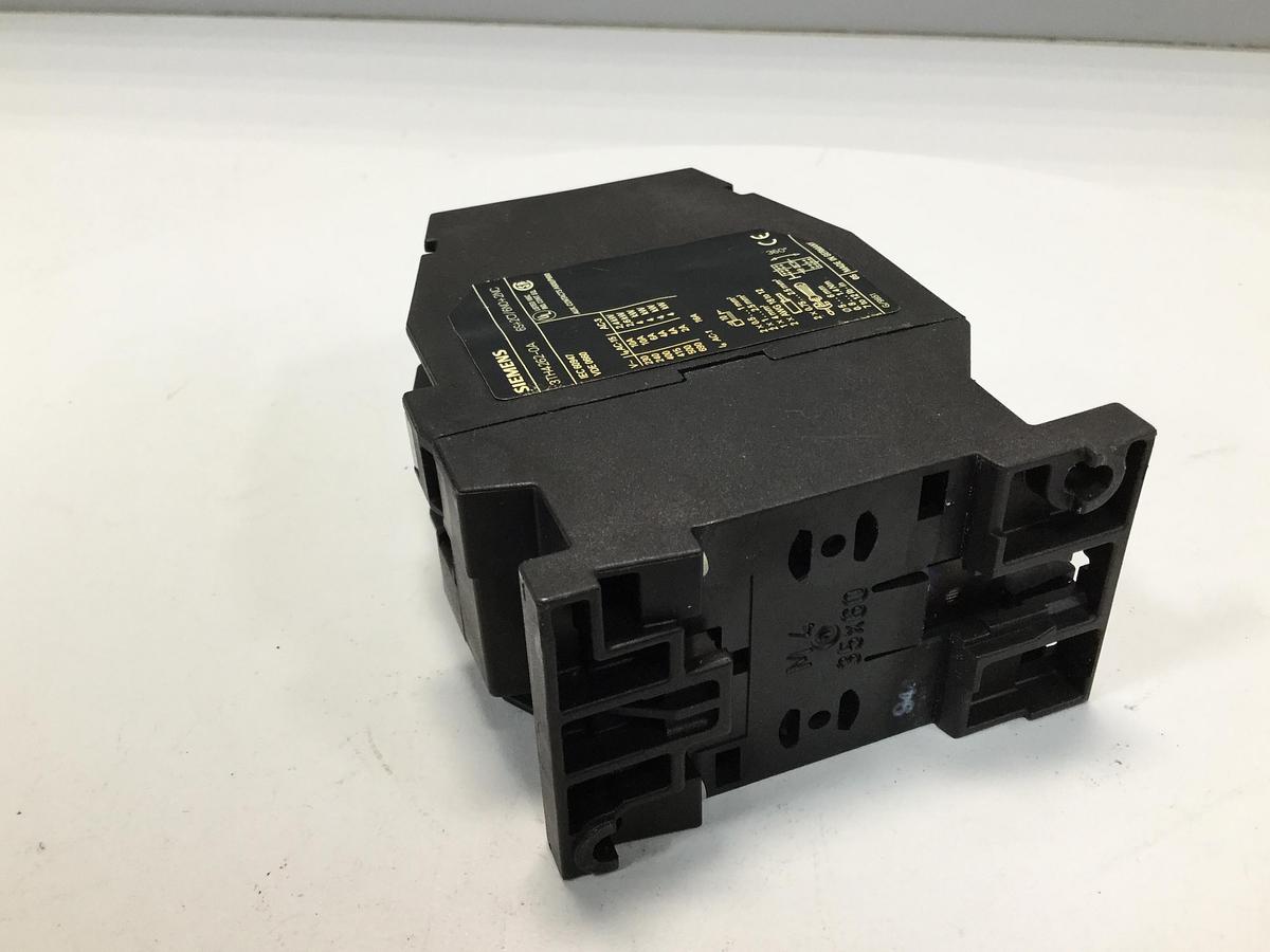Used SIEMENS Contactor Relay 3TH4262-0A USED
