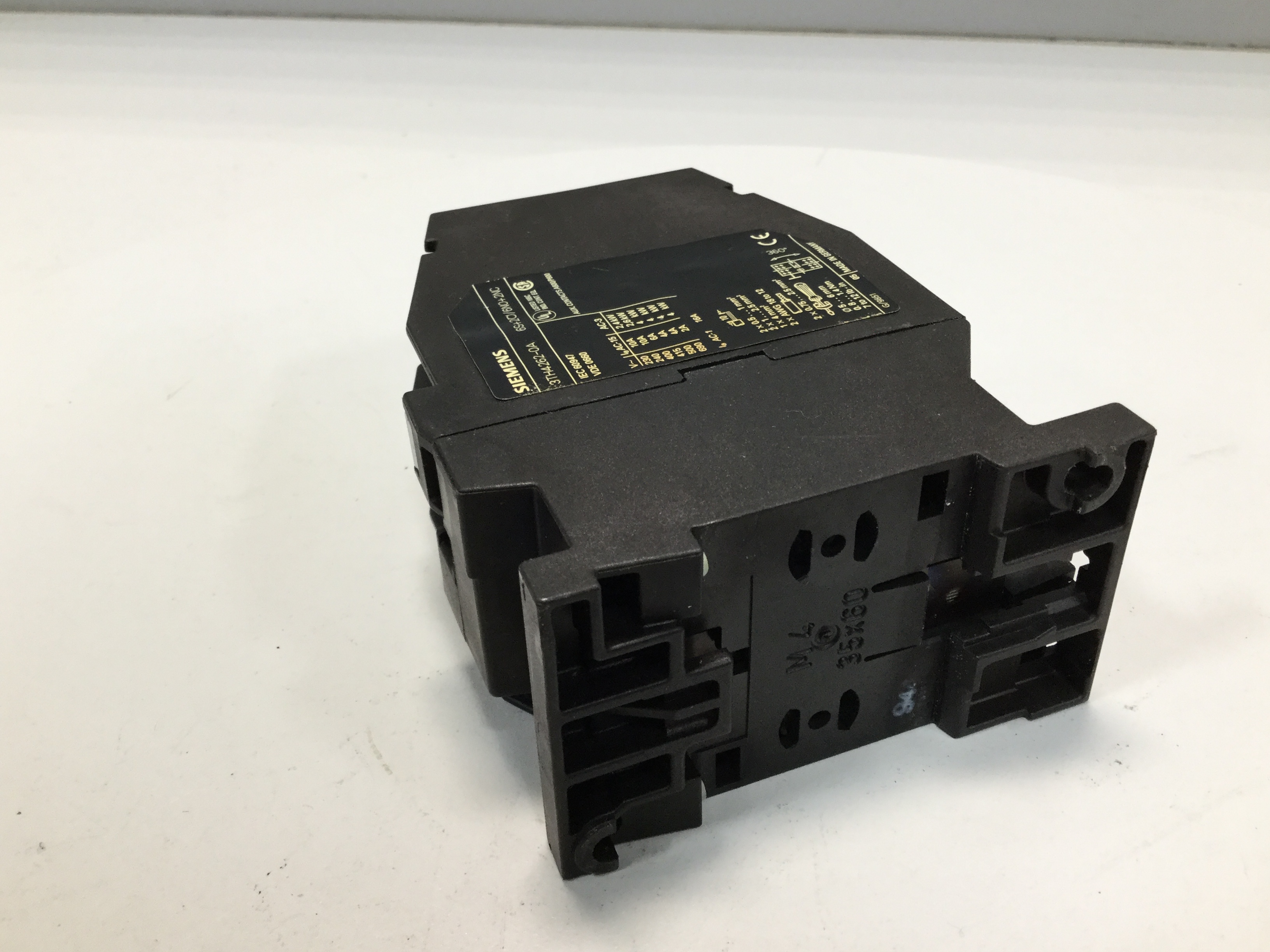 Used SIEMENS Contactor Relay 3TH4262-0A USED