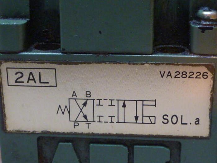 Used VICKERS Directional Control Valve DG4V-3-2AL-M-P2-B-7-50 #35176