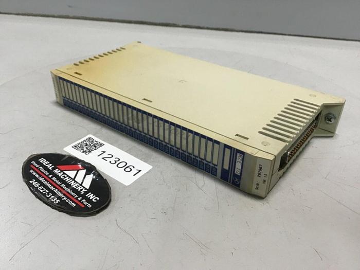 Used DEMAG Input Module 01-006-322-D DI32W 06715565 #123061