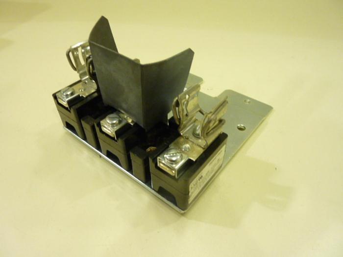 ALLEN BRADLEY 30 Amp Fuse Block Plate 1494F-C633 SER B #43487