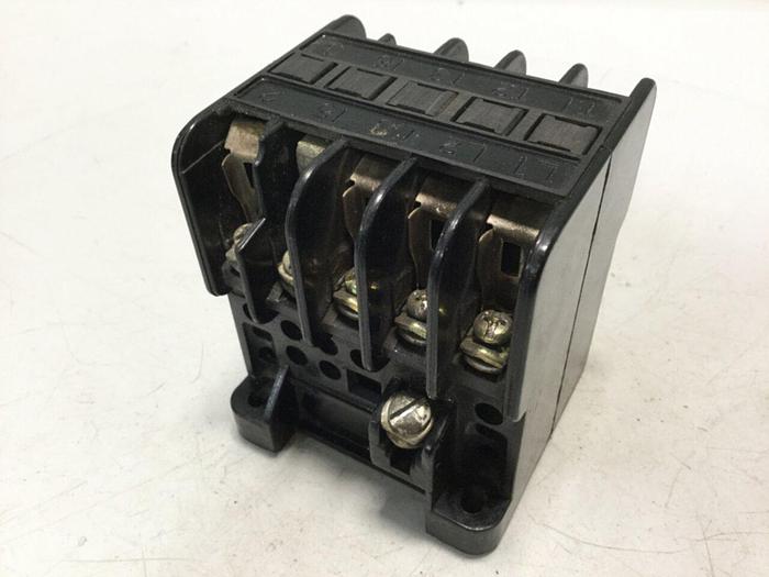 Used FUJI ELECTRIC Contactor SRC3631-5-1UL #109207