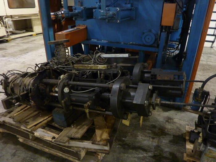 Used STERLING 50 Ton Blow Molding Machine SL33D USED