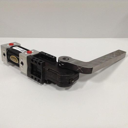 Used DESTACO Pneumatic Hold Clamp 991MAR-030M-90A-57-22-DS #90068