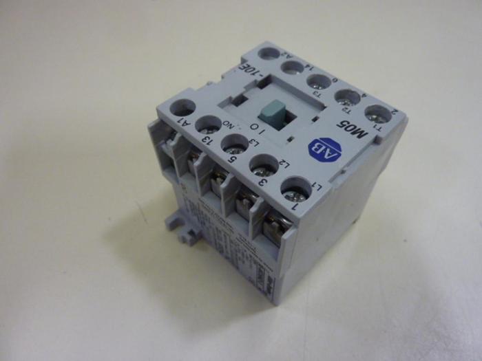 Used ALLEN BRADLEY Contactor 100-MO5NZ.3 SER A #64561
