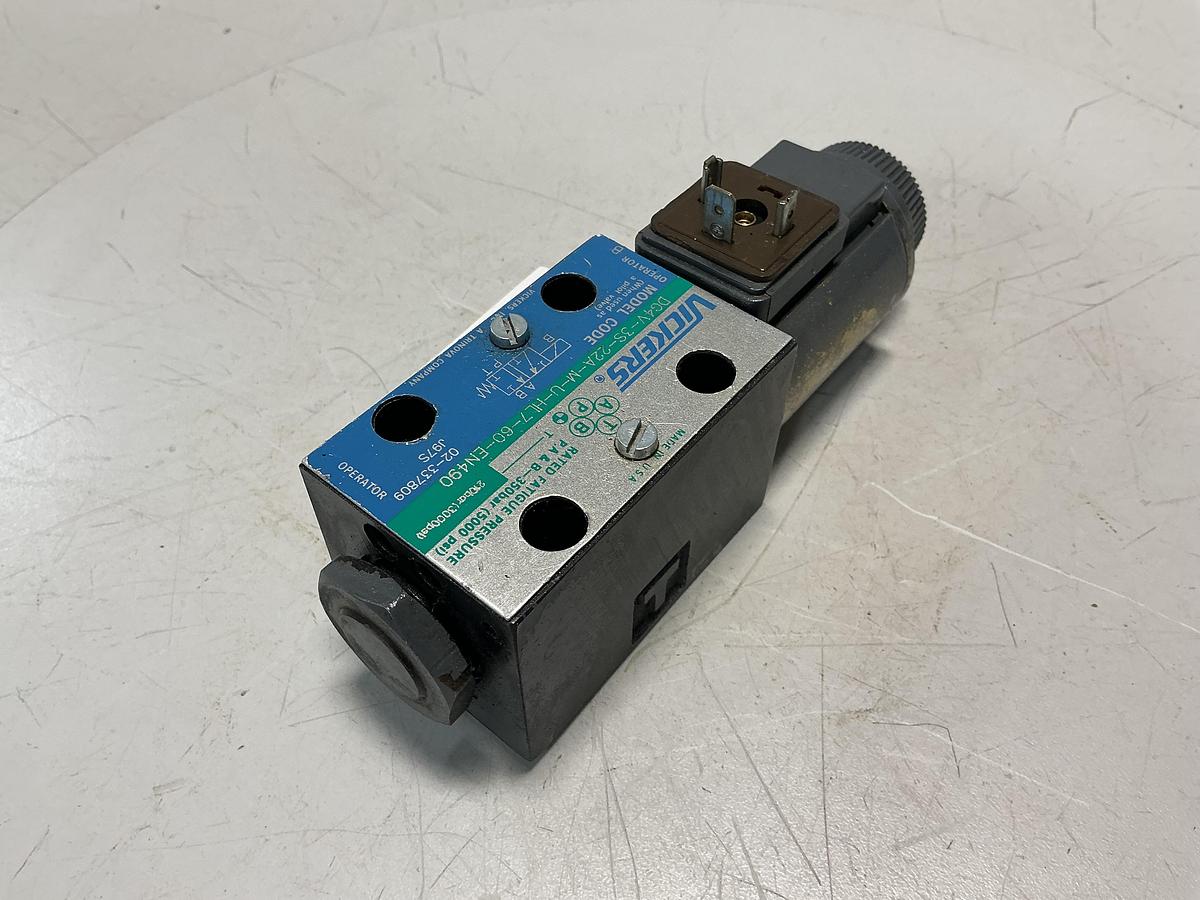 Used VICKERS DG4V-3S-22A-M-U-HL7-60-EN490