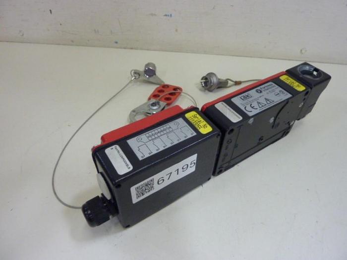 Used FORTRESS INTERLOCKS Safey Interlock Switch AMLOK024024 #67195