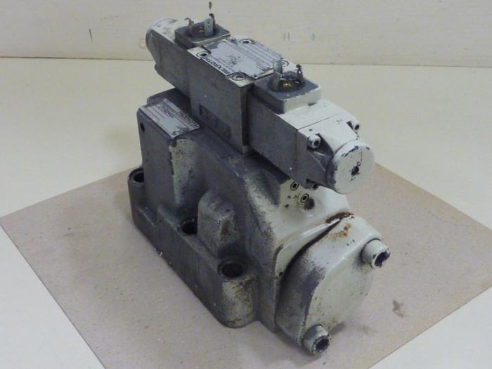 Used REXROTH Valve 4WEM22U606A624N9TK4V #49613