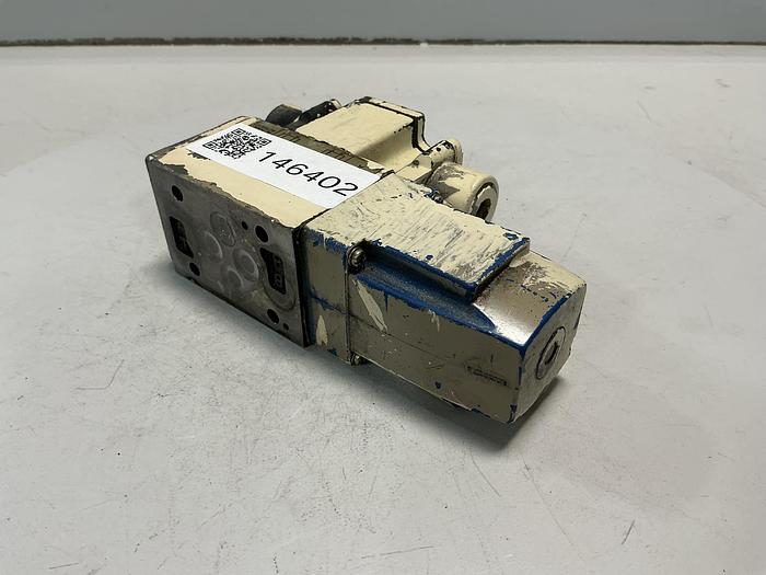 Used VICKERS DG4V-3-0B-PL-T-10-LH-JA-S310