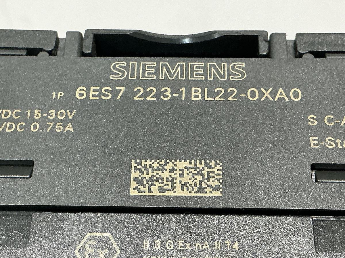 Used SIEMENS 6ES7 223-1BL22-0XA0