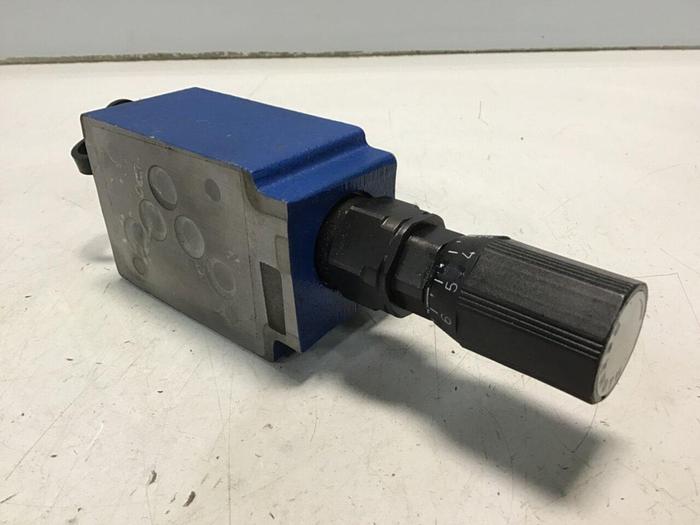 Used REXROTH Directional Valve ZDR10VP731200YM12 #135601