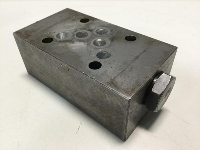 Used VICKERS Pilot Operated Check Valve DGMPC-5-ABK-BAK-30 #111312