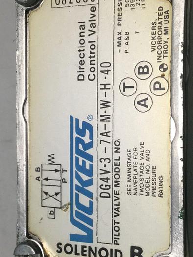 Used VICKERS Directional Control Valve DG4V37AMWH40 #105752
