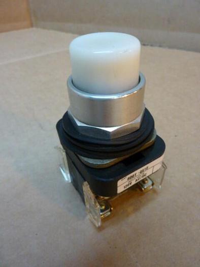Used ALLEN BRADLEY Push Button 800T-QA10 WHITE #22075