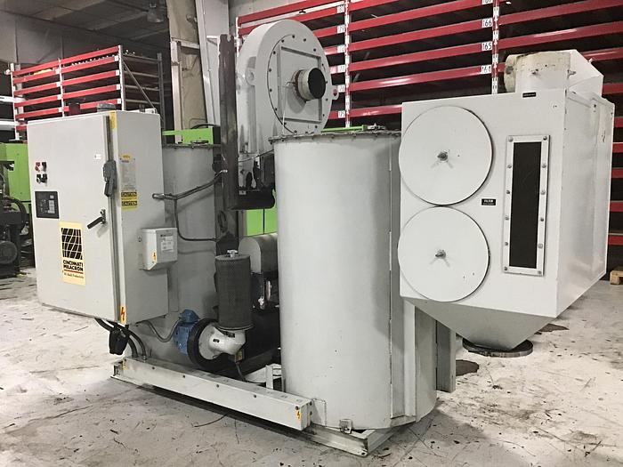 Used CINCINNATI MILACRON Dryer w/ 3 Hoppers & Loaders DD-1700 HOP USED