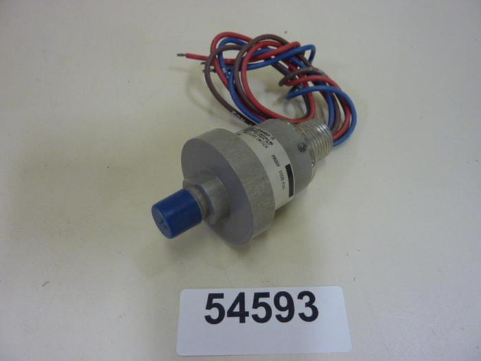 CUSTOM COMPONENT SWITCHES Pressure Switch 611GE9121 #54593