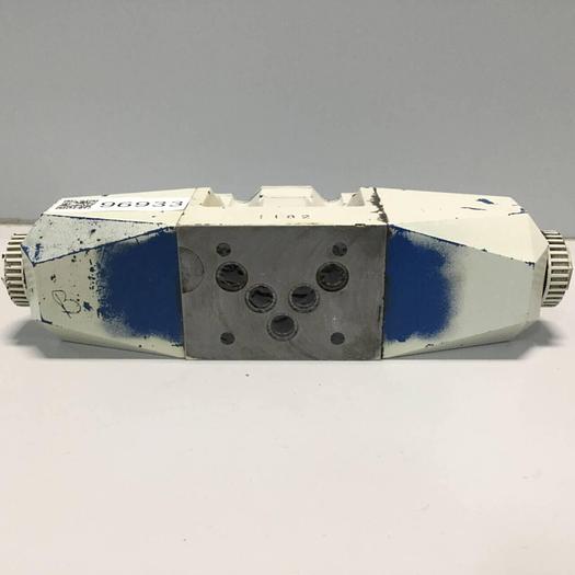 Used VICKERS Directional Control Valve DG4V533CMP7LH630 #96933