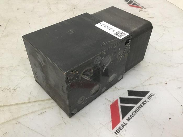 Used SUN HYDRAULICS Sandwich Manifold QBB/S Used