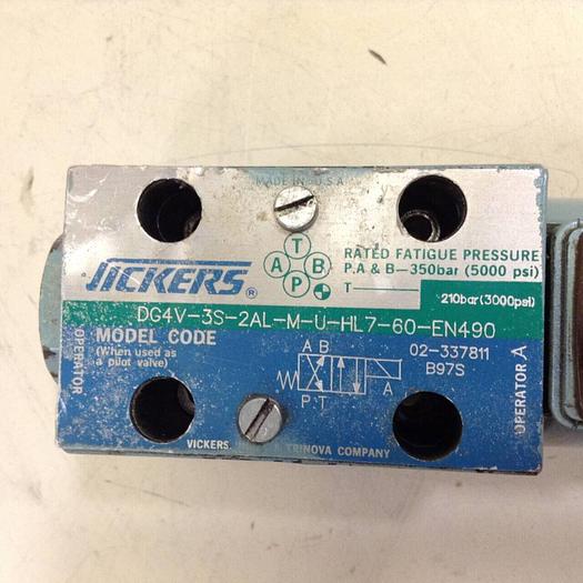 Used VICKERS Directional Valve DG4V-3S-2AL-M-U-HL7-60-EN490 #80174