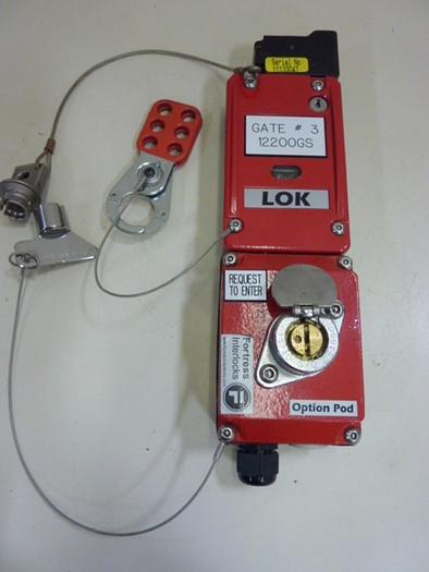Used FORTRESS INTERLOCKS Safey Interlock Switch AMLOK024024 #67195