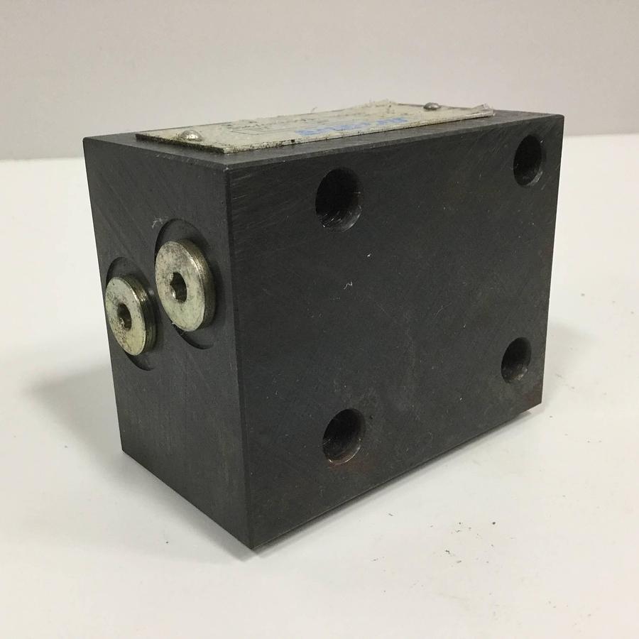 Used VICKERS Valve MA-02307955 Used