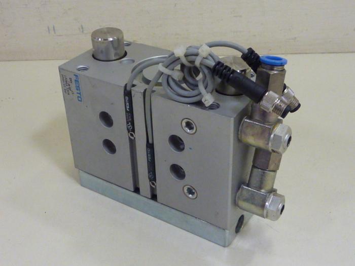 Used FESTO Pneumatic Cylinder DFM-40-25-P-A-GF #57360