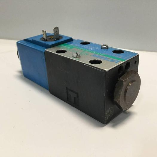 Used VICKERS Directional Valve DG4V-3S-22AL-M-U-H5-60 #91524