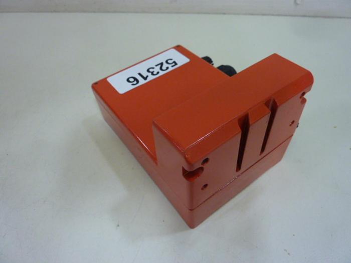 Used LEUZE Controller MA 10 110 #52316