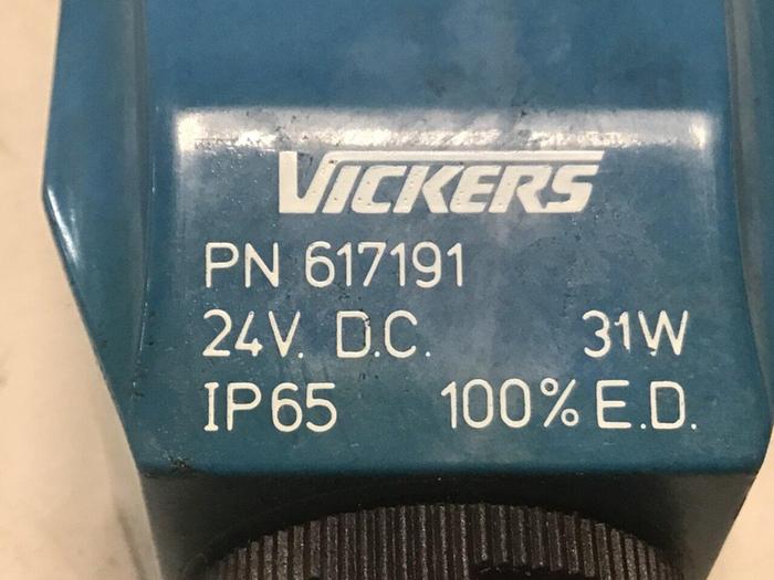 Used VICKERS Valve DG4V32AMUH730 #137827