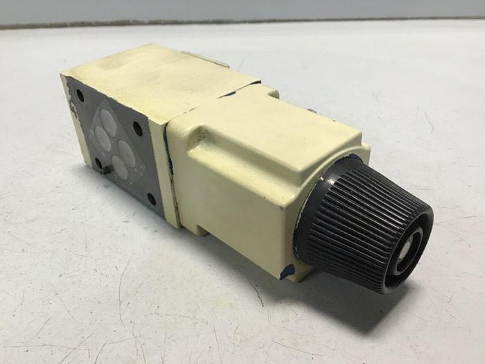 Used VICKERS Pilot Valve DG4V32AMUH40 #130512