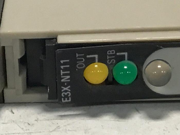 Used OMRON Photoelectric Sensor E3X-NT11 #128462