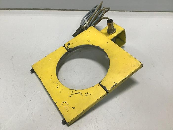 Used VAN DORN Clamp Location Prox Switch 500-RS-125F-HT CLPS #114170