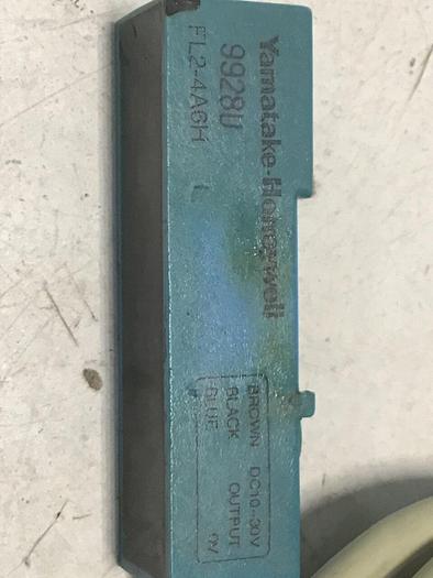 Used YAMATAKE Proximity Switch FL2-4A6H #128118