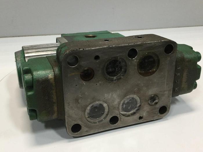 Used YUKEN Directional Valve DSHG-06-3C5-E-R115-35101 #102968