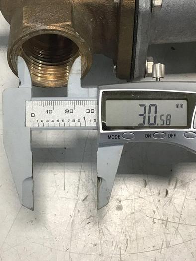 Used YOSHITAKE Pressure Reducing Valve GD-26 #125180