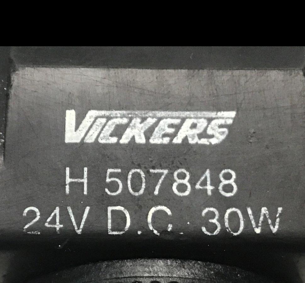Used VICKERS Valve DG4V-3-2A-M-U-H7-60 Used