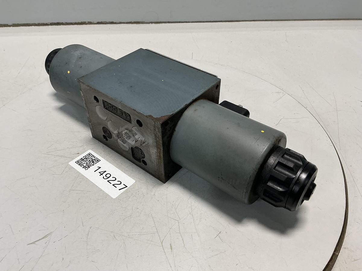 Used REXROTH 5-4WE 10 E67-32/CG24NZ4/T08