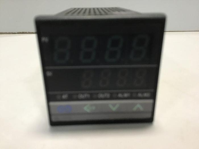 Used RKC Temperature Control CB100 FK02-MAB-NN/A USED