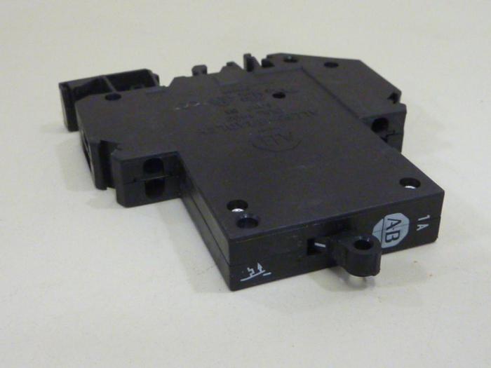 Used ALLEN BRADLEY 1 Amp Circuit Breaker 1492-GS1G010 SER A #75799