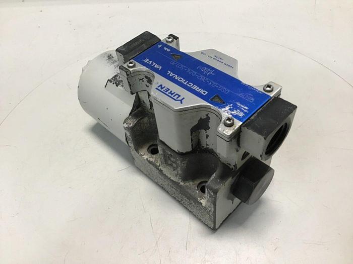 Used YUKEN Valve DSG032B2D2450170 #111757