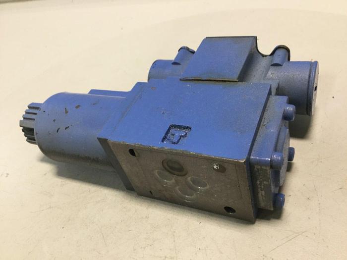 Used REXROTH Directional Valve 4WE6YA0AG24NPS9000 #102407