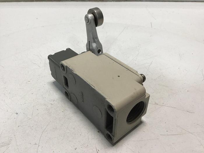 Used OMRON Limit Switch WLCA2-2 USED