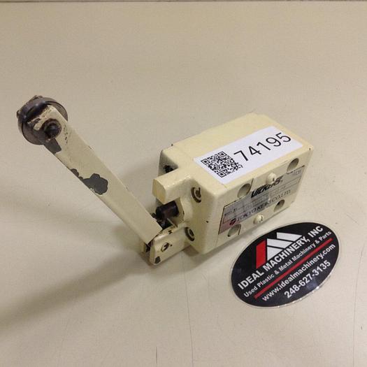 Used VICKERS Valve DG20S32AL11S4 #74195
