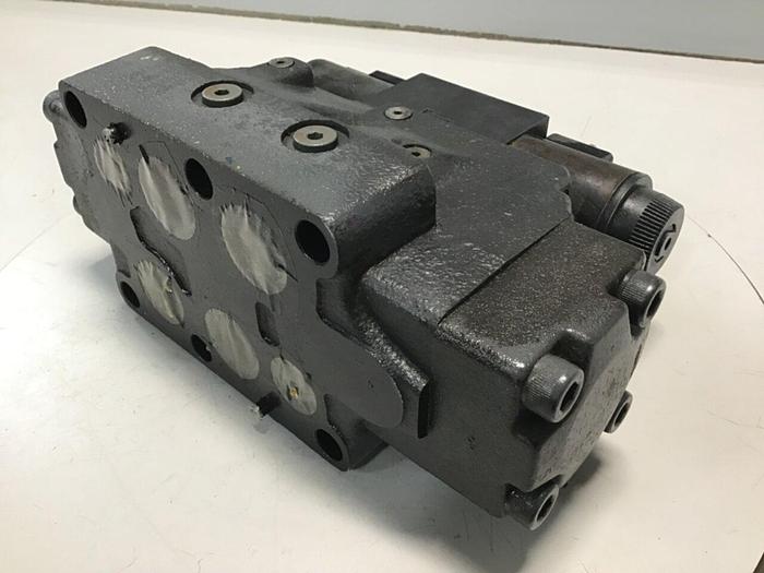 Used VICKERS Directional Control Valve DG5V8S31CE7MUHLB1310EN502 Used
