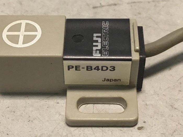 Used FUJI ELECTRIC Proximity Switch PE-B4D3 Used