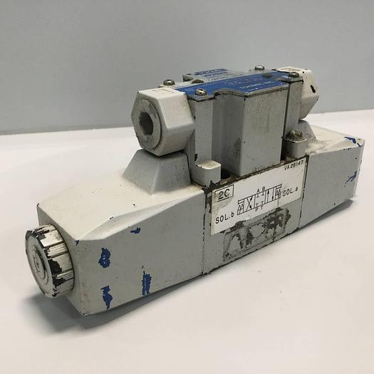Used VICKERS Tokimec Directional Control Valve DG4V32CMP7H750 Used